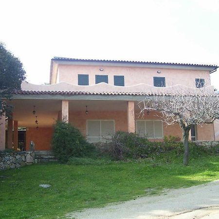 Fumu Ludurru Farm Stay Padru Екстер'єр фото