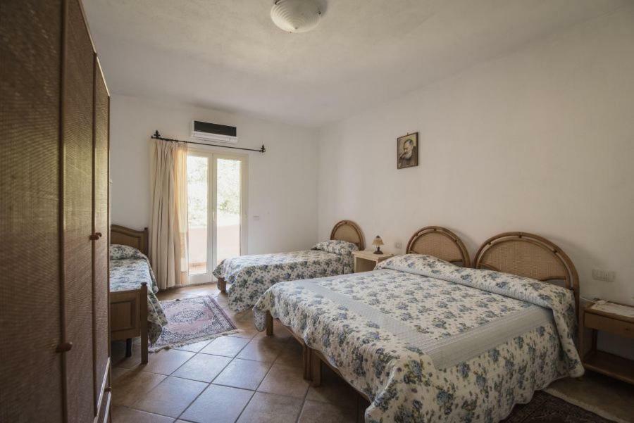 Fumu Ludurru Farm Stay Padru Екстер'єр фото